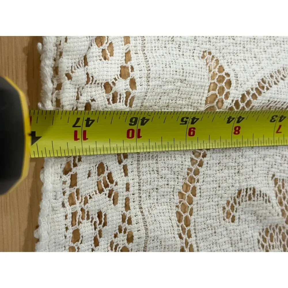 VINTAGE Lace Tablecloth Floral Cottagecore Farmhouse White Rectangular Cotton